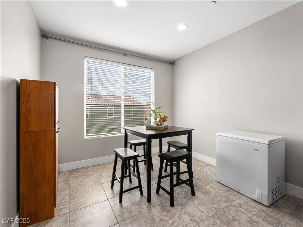 4563 Townwall, Las Vegas, NV 89115