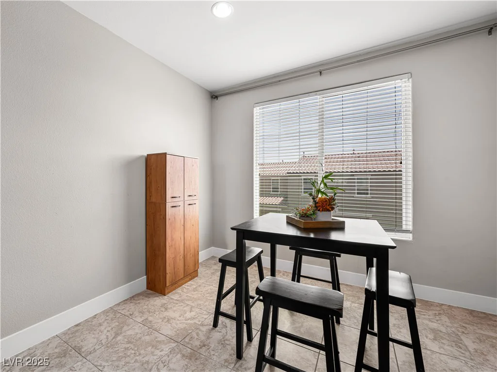 4563 Townwall, Las Vegas, NV 89115