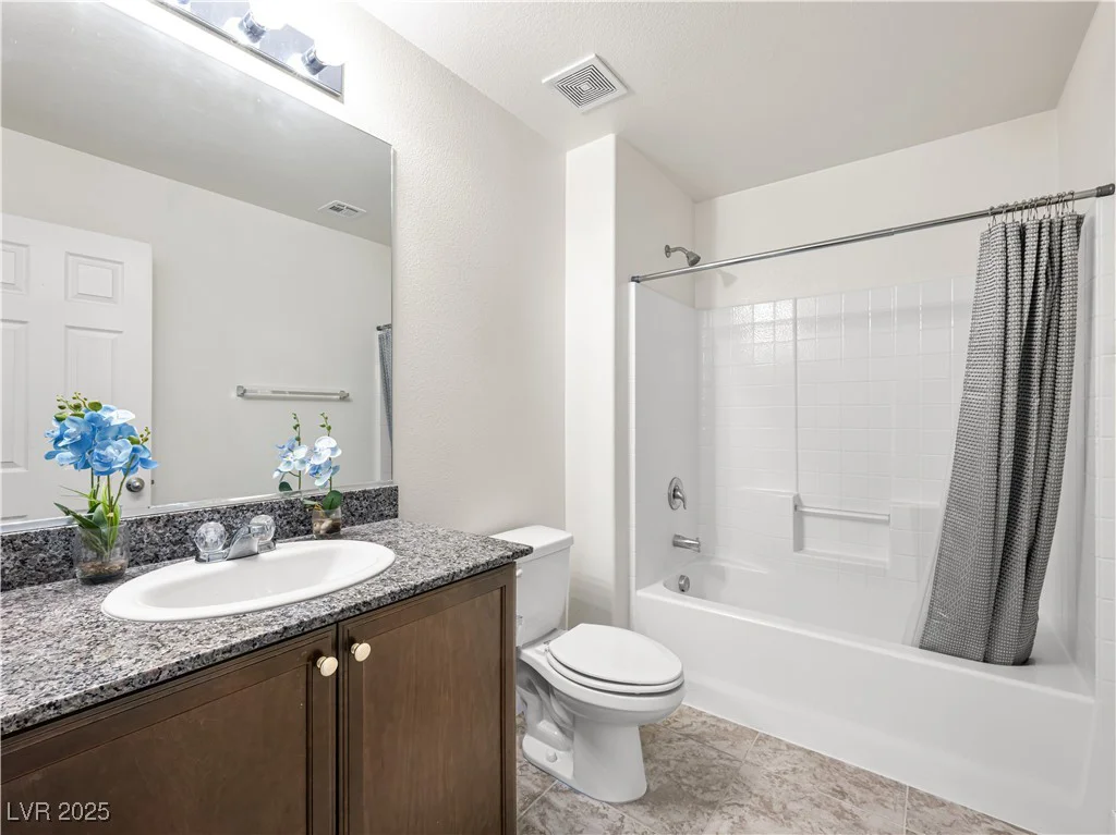 4563 Townwall, Las Vegas, NV 89115