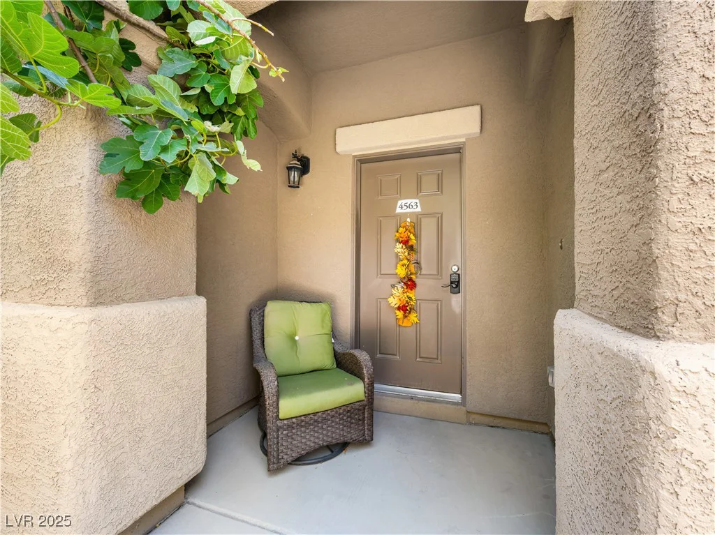 4563 Townwall, Las Vegas, NV 89115