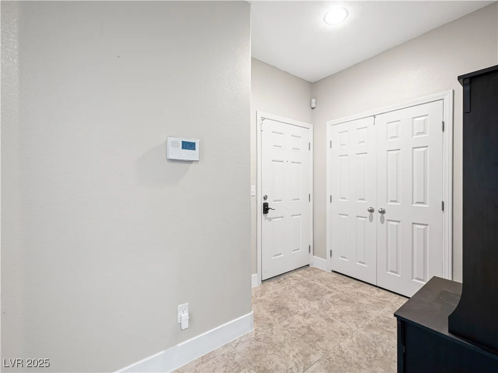 4563 Townwall, Las Vegas, NV 89115
