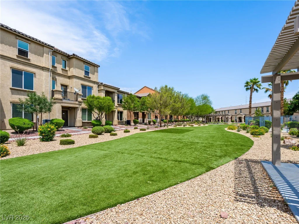 4563 Townwall, Las Vegas, NV 89115