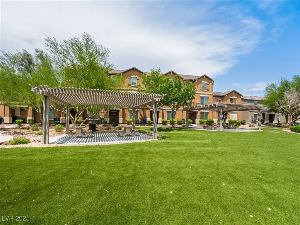 4563 Townwall, Las Vegas, NV 89115
