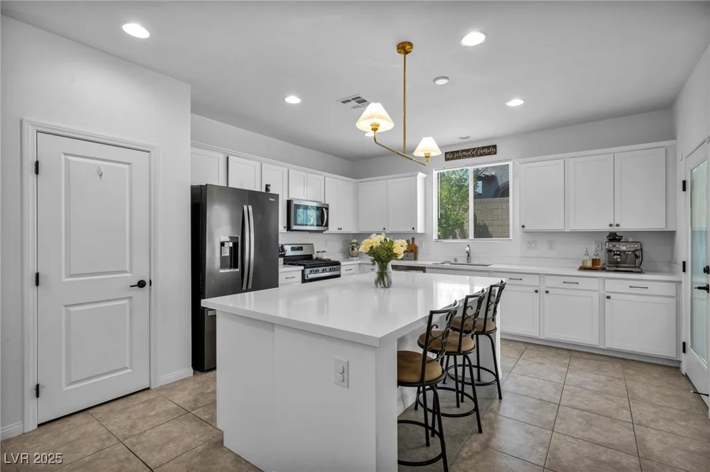 8055 Tank Loop, Las Vegas, NV 89166