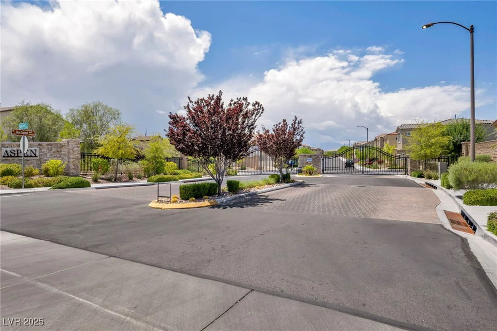 8055 Tank Loop, Las Vegas, NV 89166