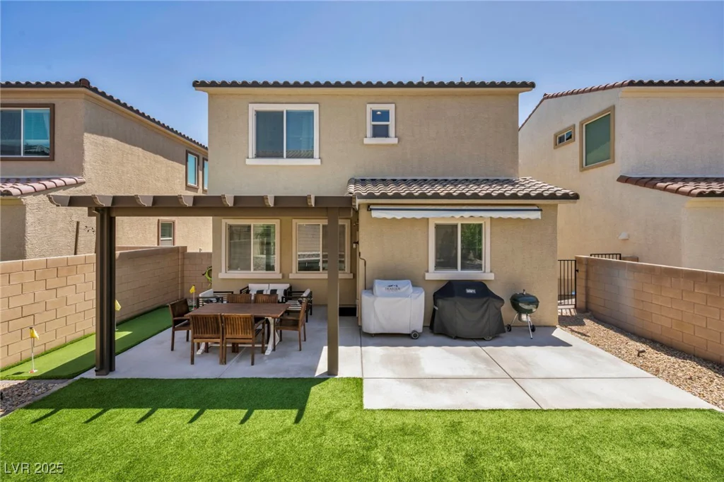 8055 Tank Loop, Las Vegas, NV 89166