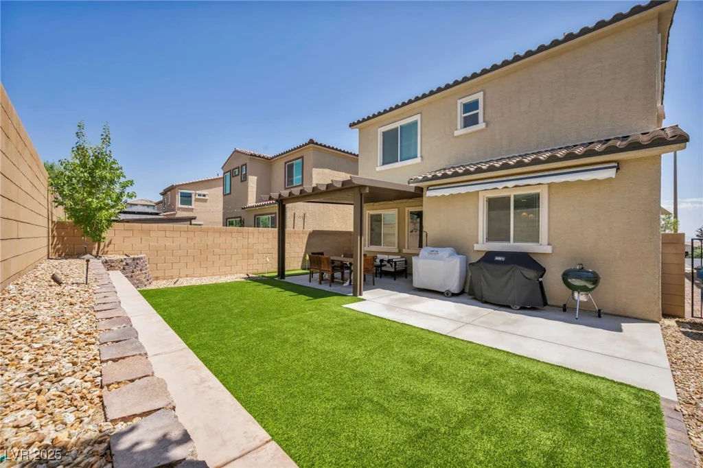 8055 Tank Loop, Las Vegas, NV 89166