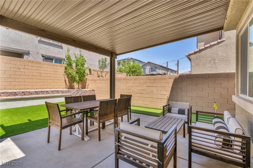 8055 Tank Loop, Las Vegas, NV 89166