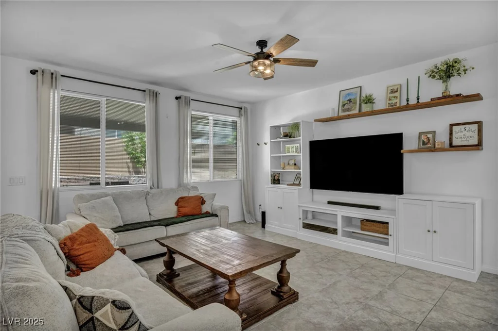 8055 Tank Loop, Las Vegas, NV 89166