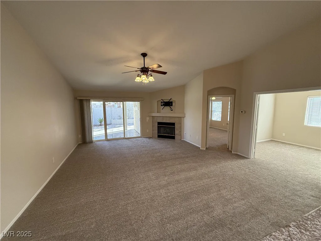 10321 Birch Bluff, Las Vegas, NV 89145