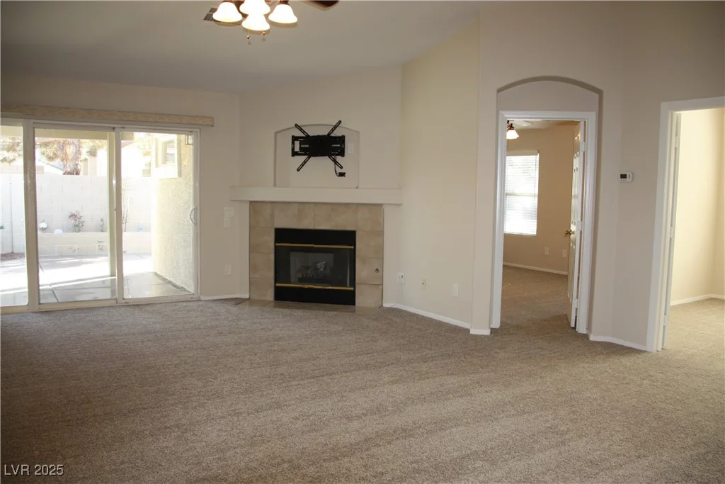 10321 Birch Bluff, Las Vegas, NV 89145