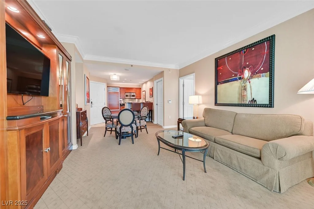 135 Harmon, Las Vegas, NV 89109