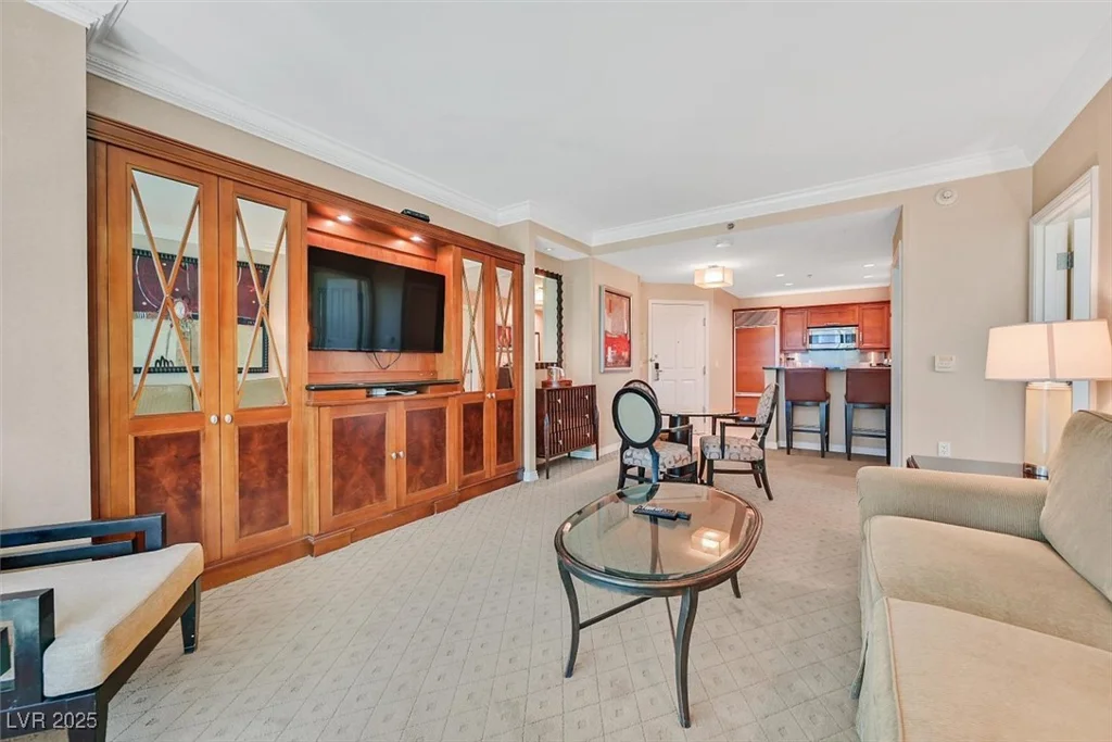 135 Harmon, Las Vegas, NV 89109