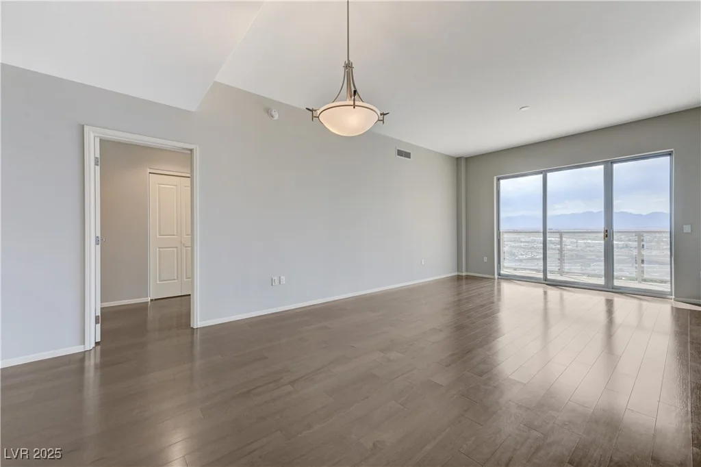 8255 LAS VEGAS, Las Vegas, NV 89123