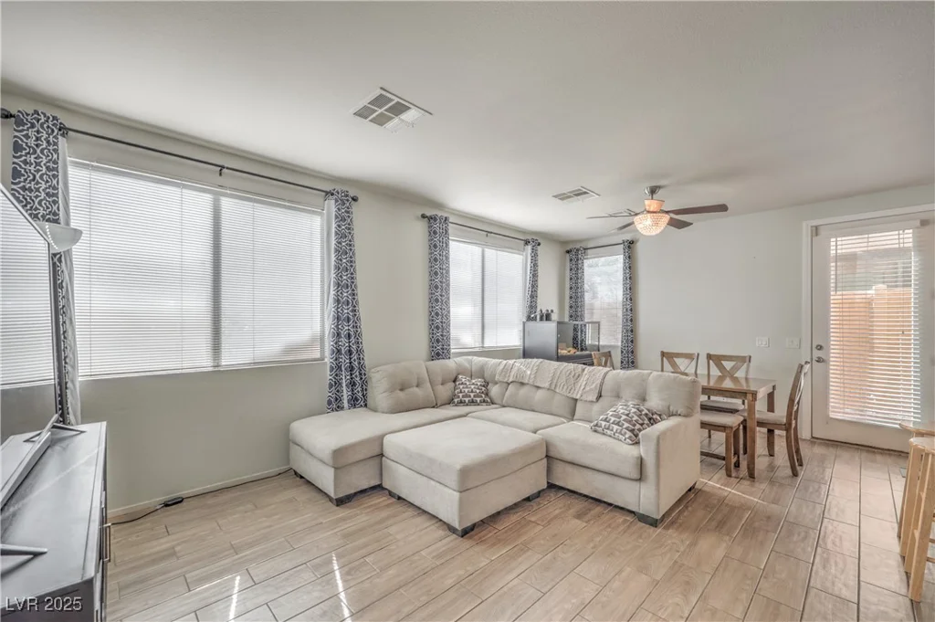 5232 Pendergrass, North Las Vegas, NV 89081