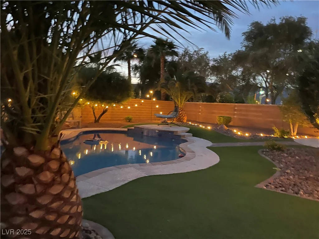 6756 Sea Swallow, North Las Vegas, NV 89084