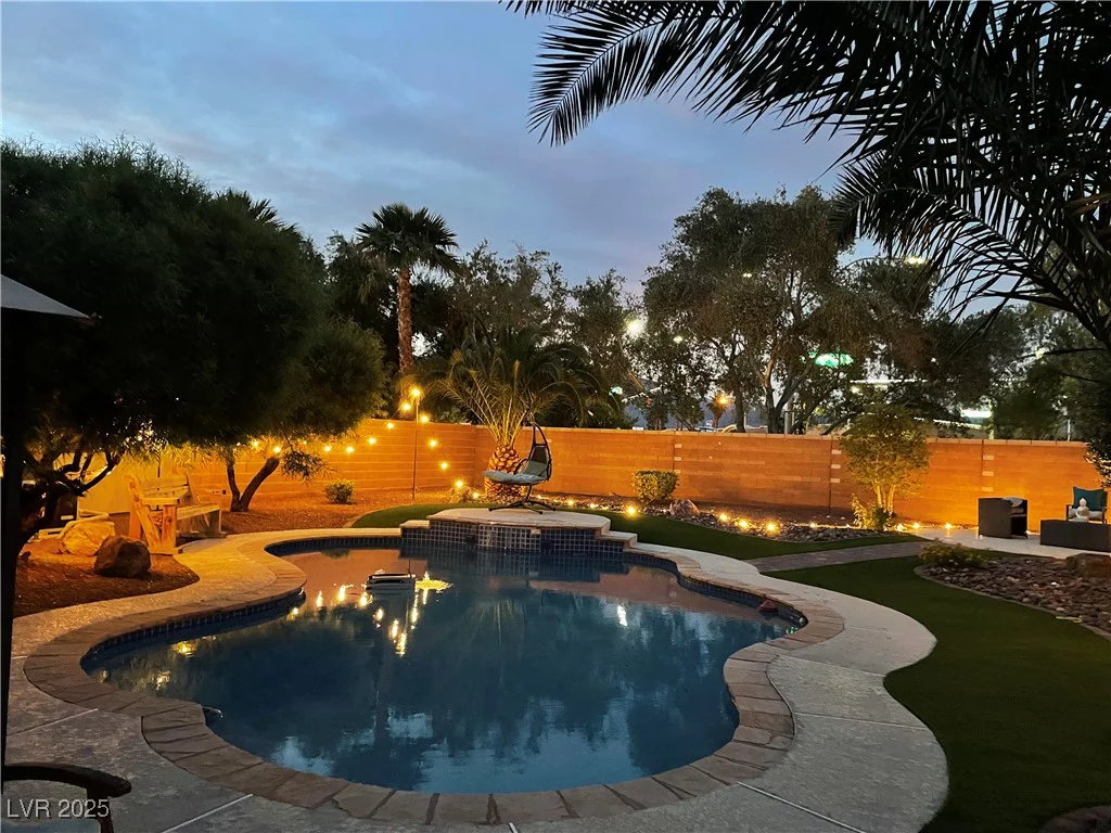 6756 Sea Swallow, North Las Vegas, NV 89084