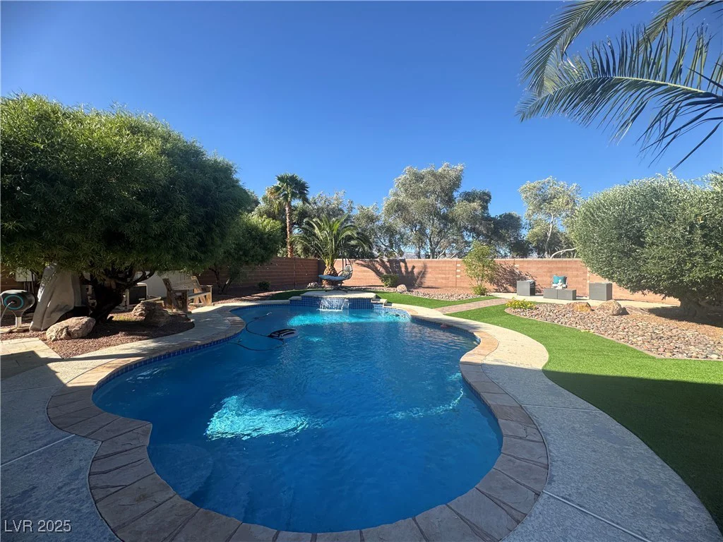 6756 Sea Swallow, North Las Vegas, NV 89084
