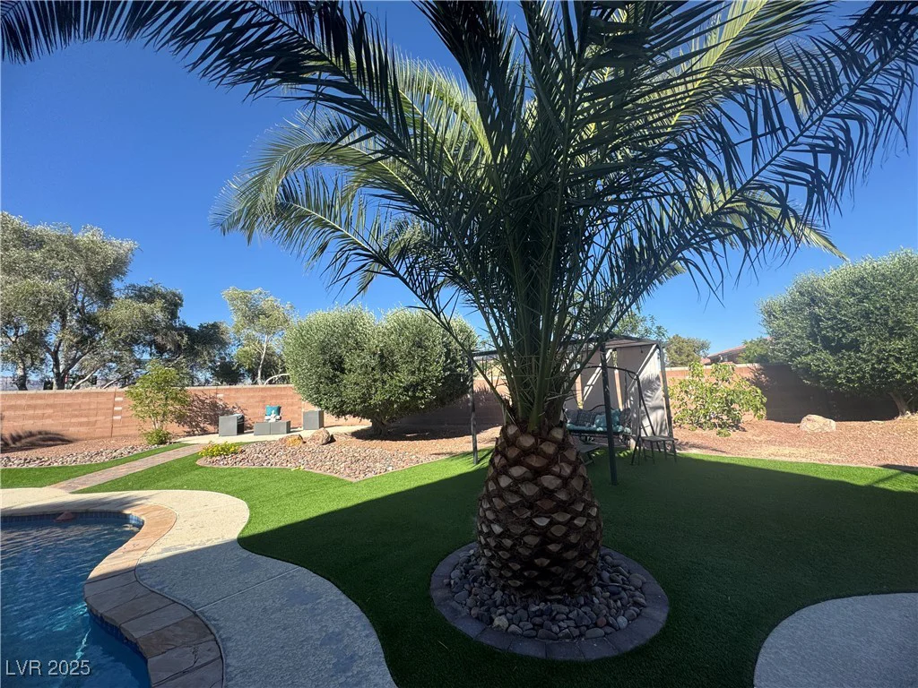 6756 Sea Swallow, North Las Vegas, NV 89084