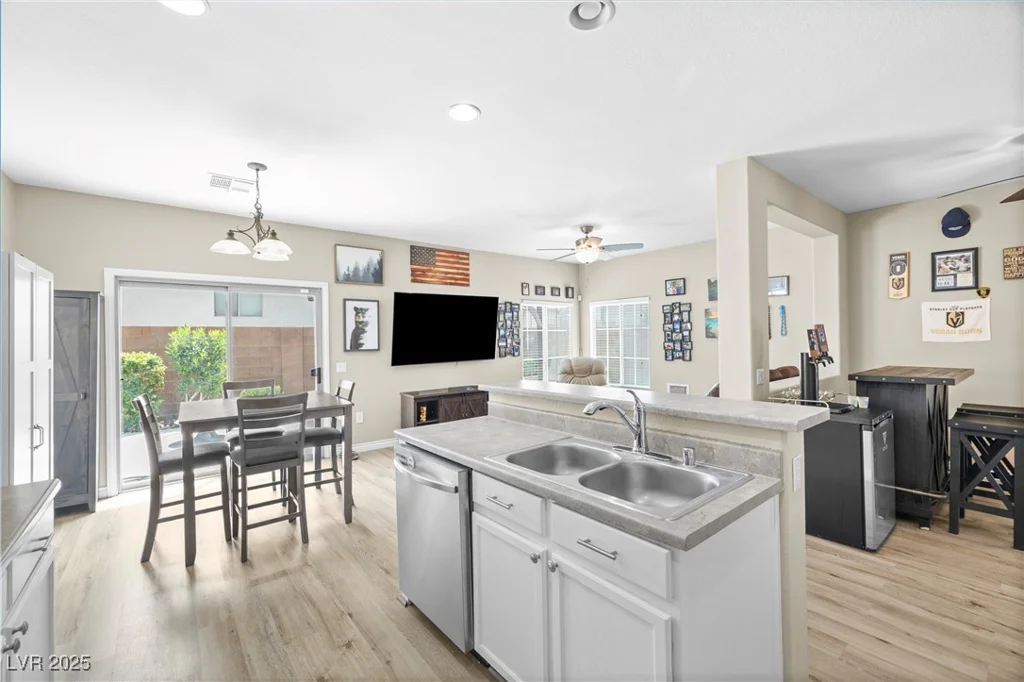 7868 Territorial, Las Vegas, NV 89149