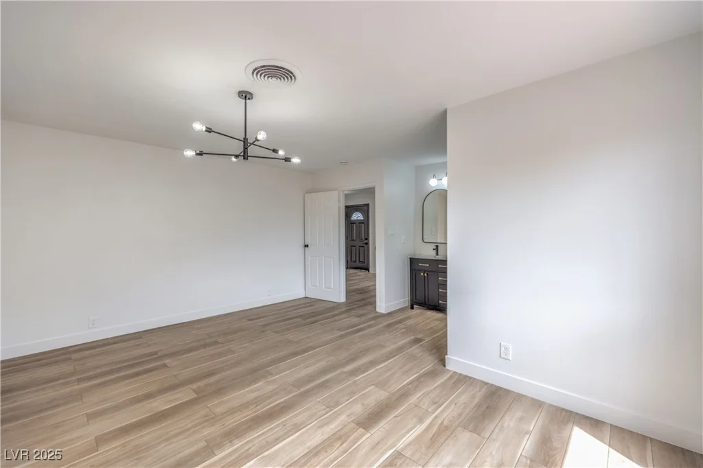 5203 Treasure, Las Vegas, NV 89122