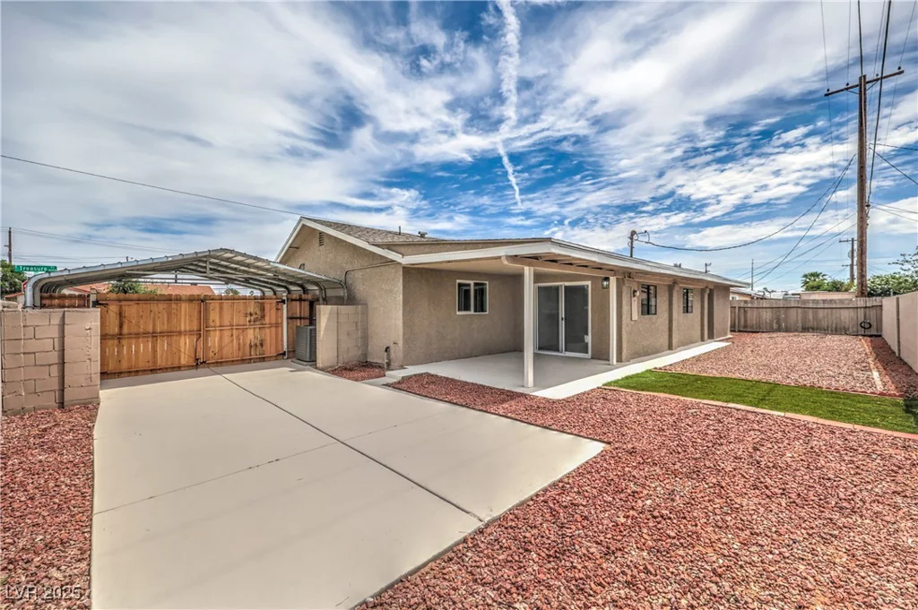5203 Treasure, Las Vegas, NV 89122