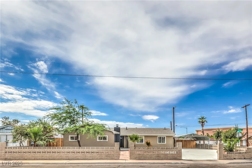 5203 Treasure, Las Vegas, NV 89122