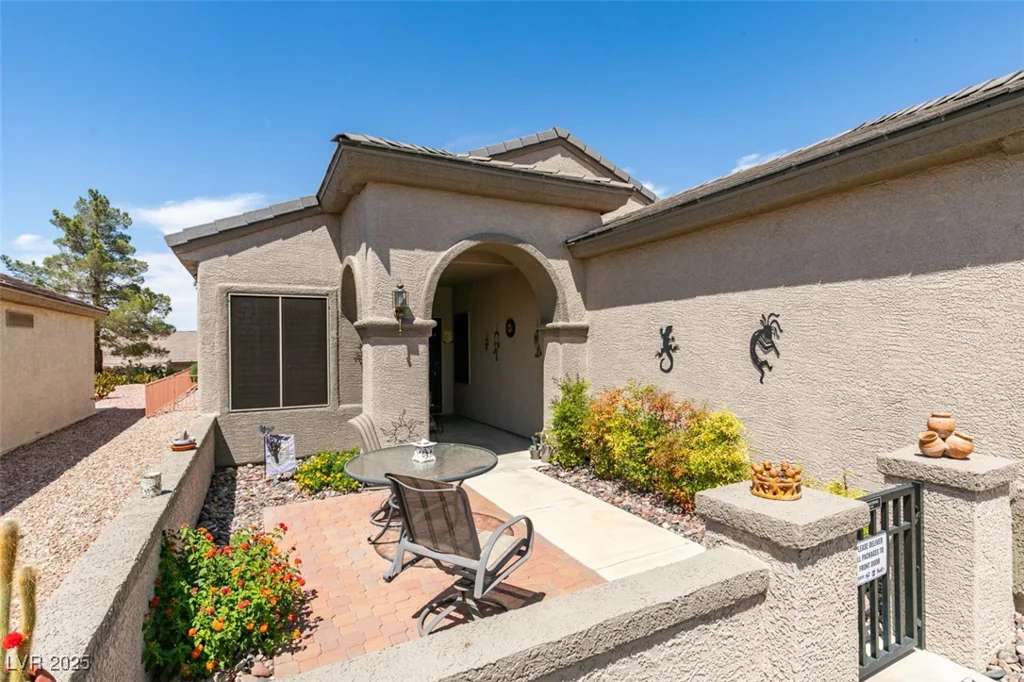 2120 Desert Woods, Henderson, NV 89012