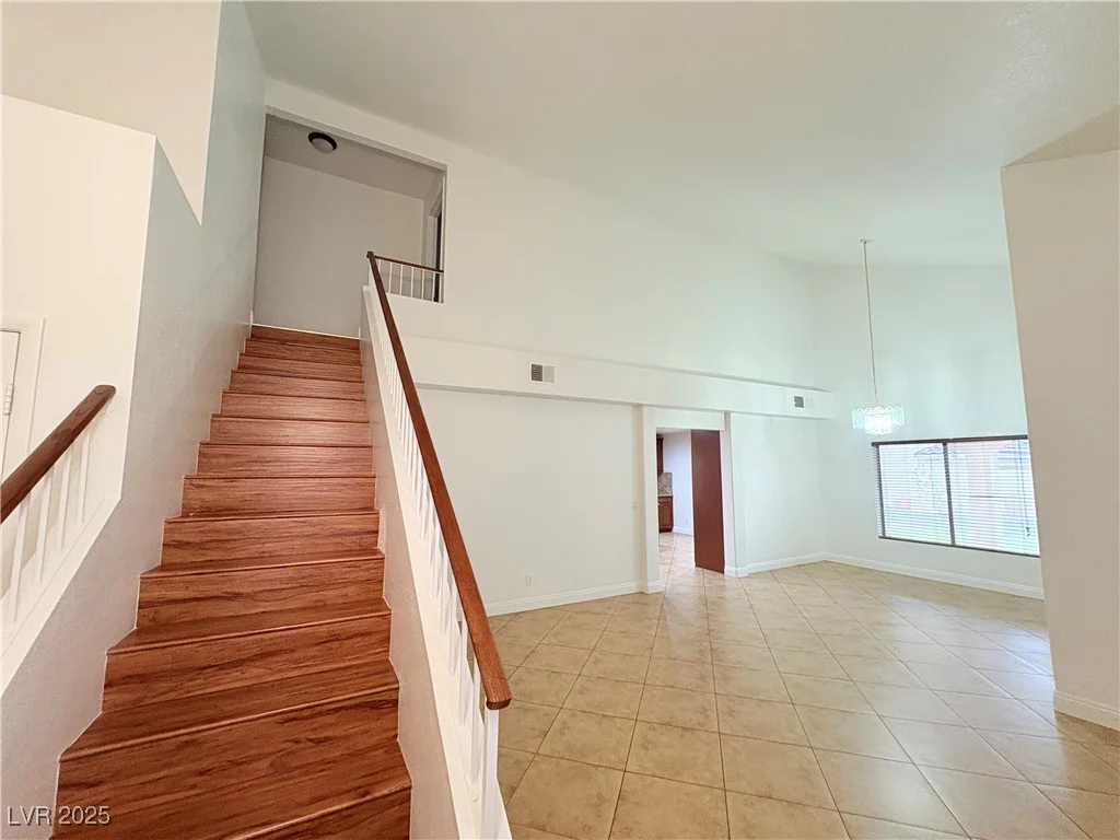 5040 Jacarilla, North Las Vegas, NV 89031