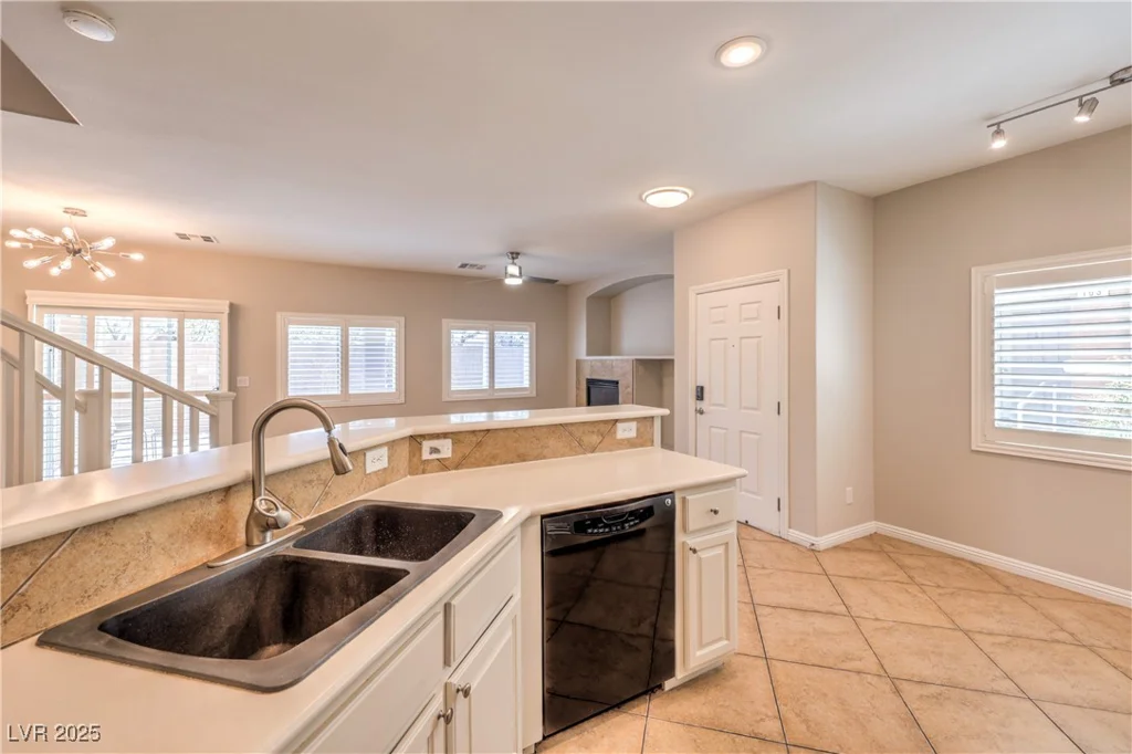 8775 Traveling Breeze, Las Vegas, NV 89178