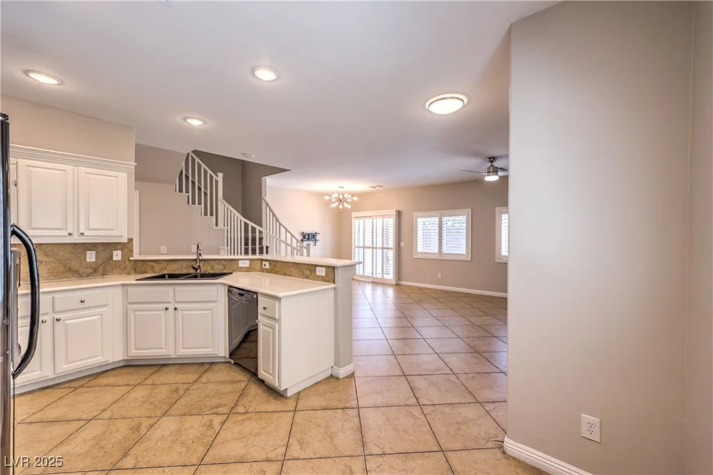 8775 Traveling Breeze, Las Vegas, NV 89178