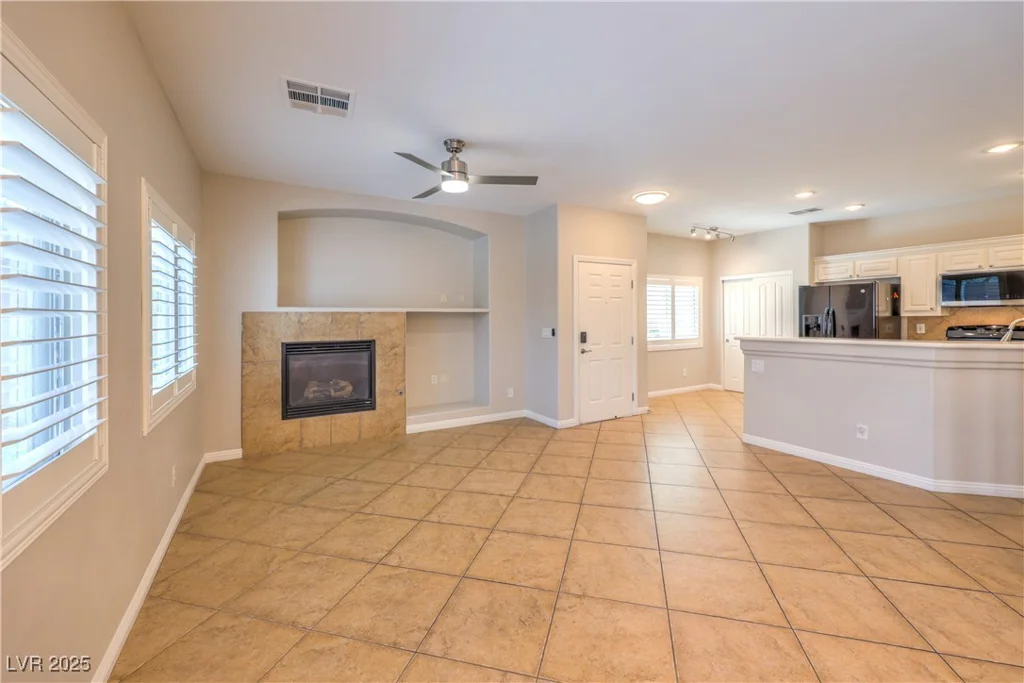 8775 Traveling Breeze, Las Vegas, NV 89178