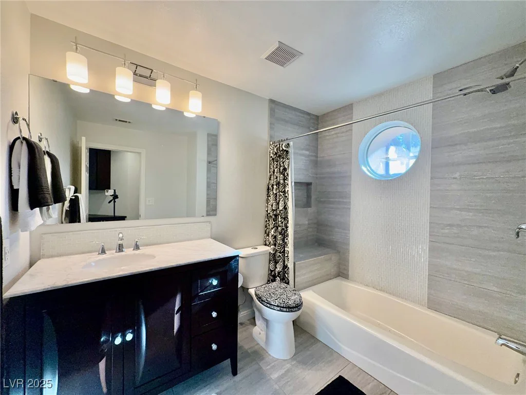 1704 Cordoba Canyon, Las Vegas, NV 89117