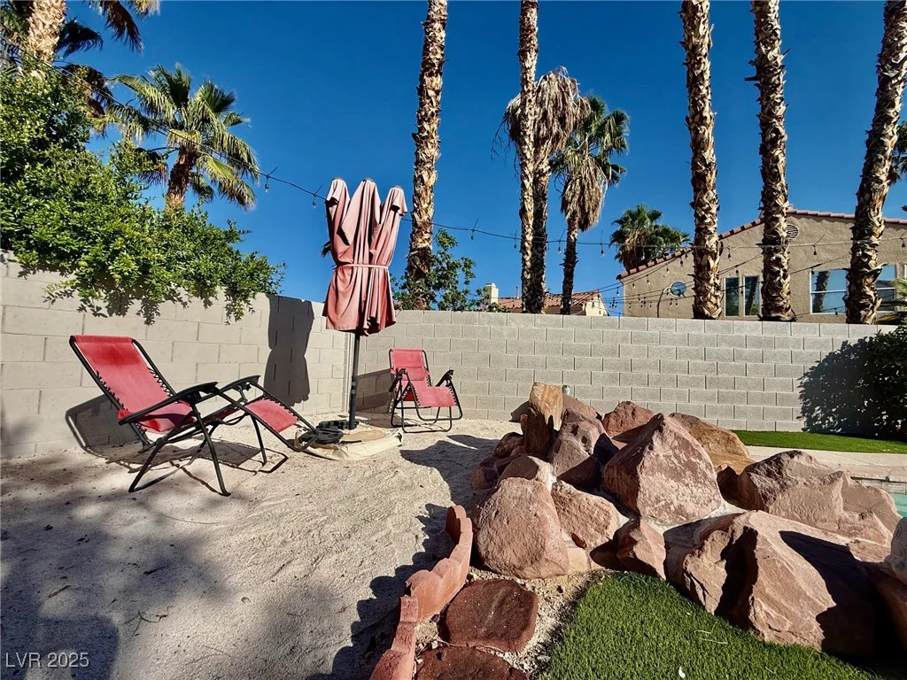 1704 Cordoba Canyon, Las Vegas, NV 89117