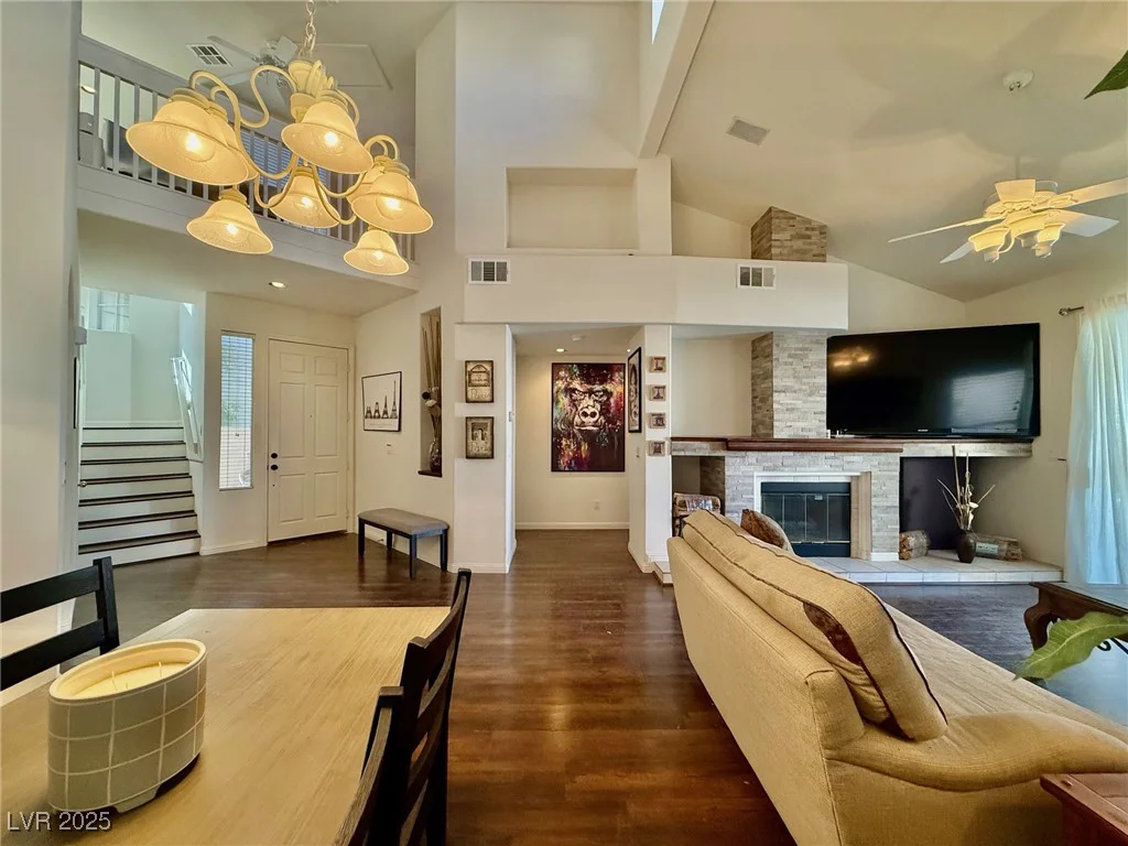 1704 Cordoba Canyon, Las Vegas, NV 89117