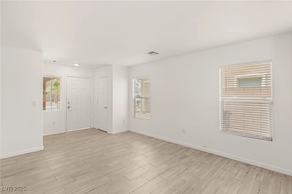 6480 Chebec, North Las Vegas, NV 89084
