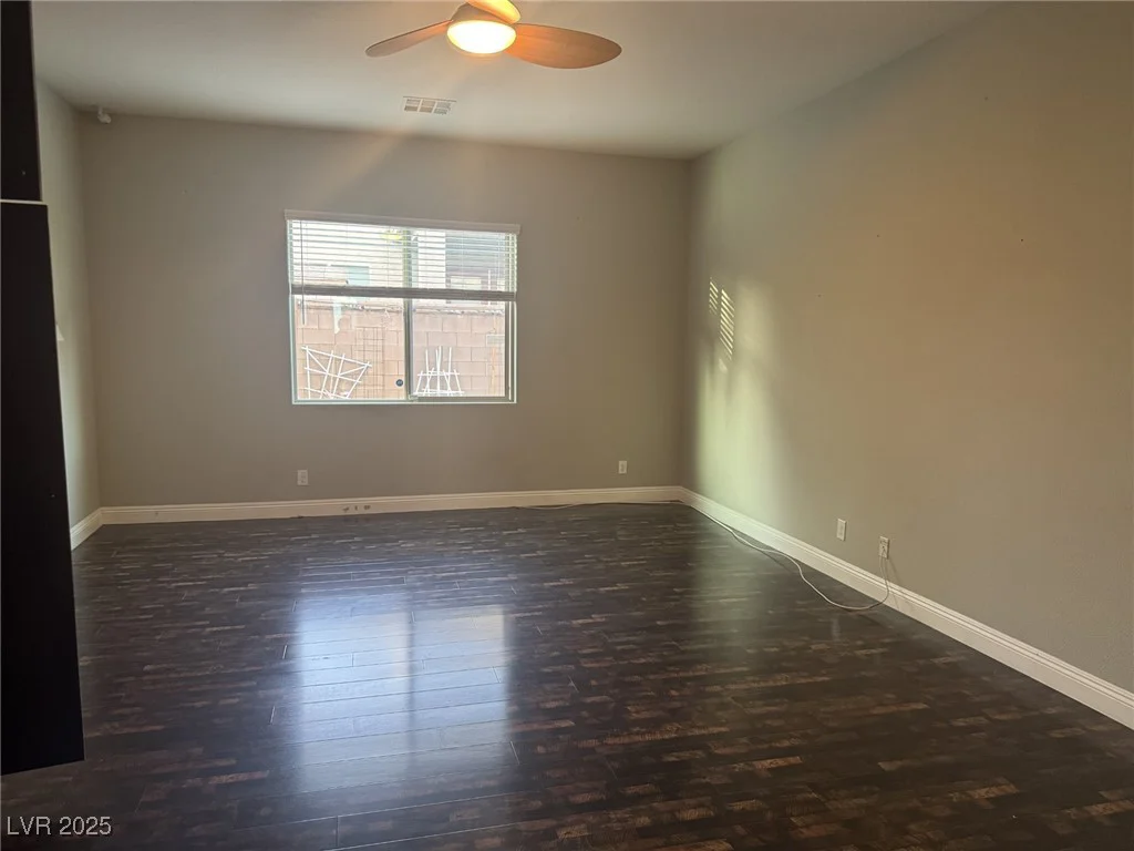 7934 Cape Flattery, Las Vegas, NV 89147