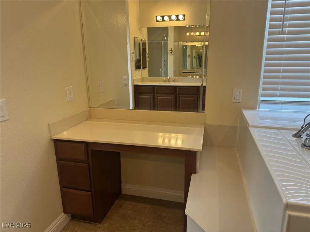 7934 Cape Flattery, Las Vegas, NV 89147
