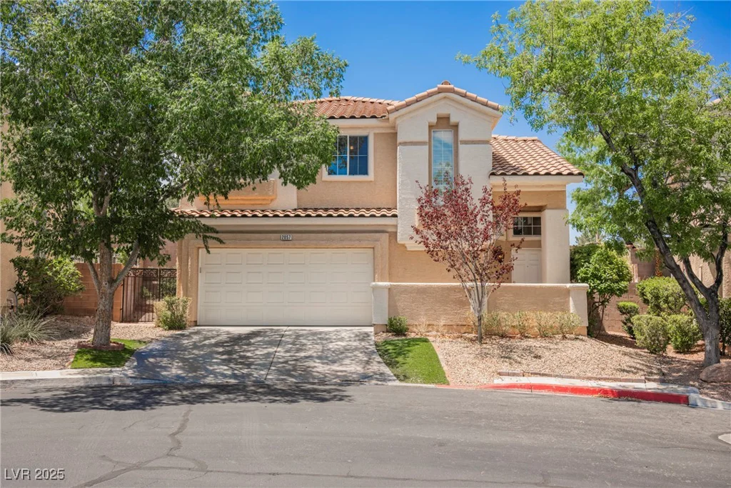 2057 Wandering Doe, Las Vegas, NV 89134