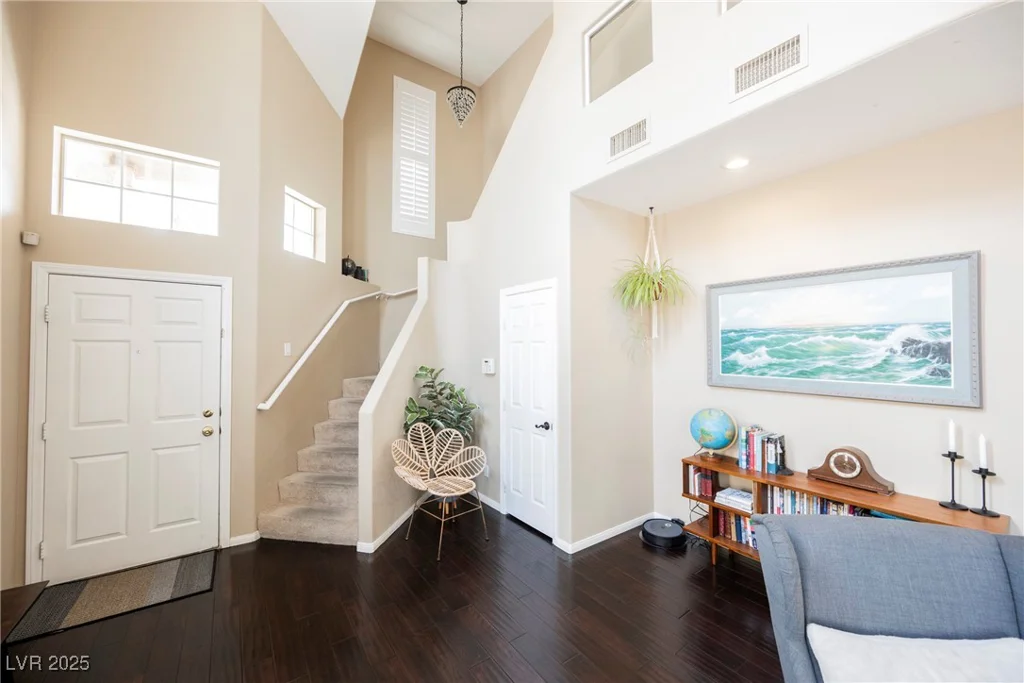 2057 Wandering Doe, Las Vegas, NV 89134