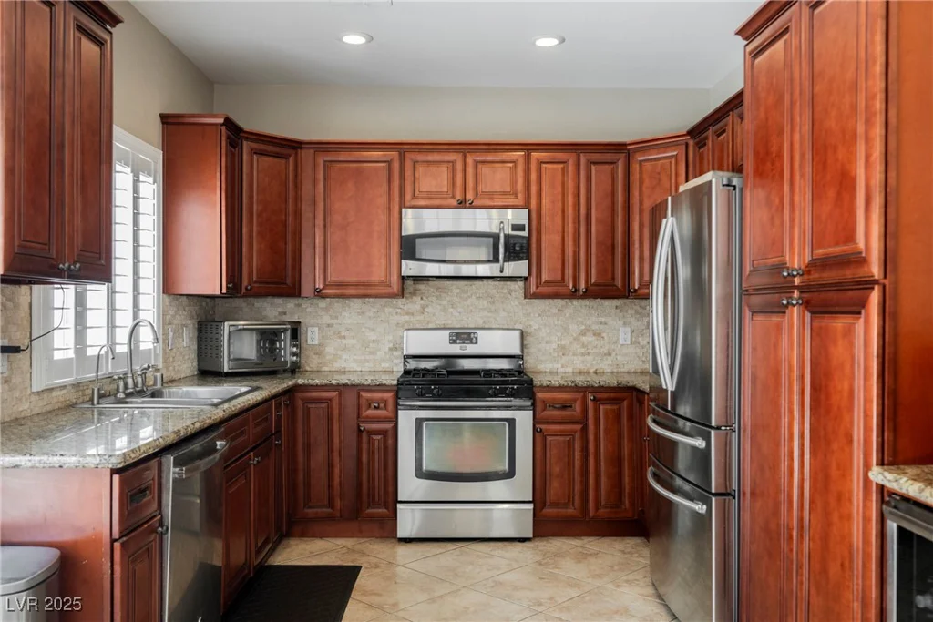 2057 Wandering Doe, Las Vegas, NV 89134