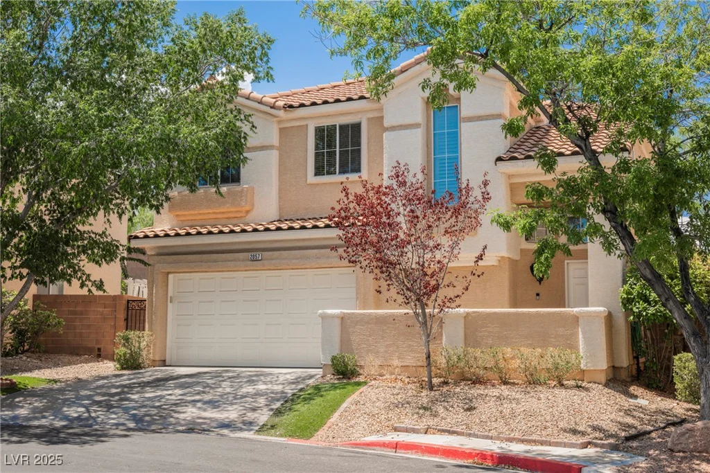 2057 Wandering Doe, Las Vegas, NV 89134