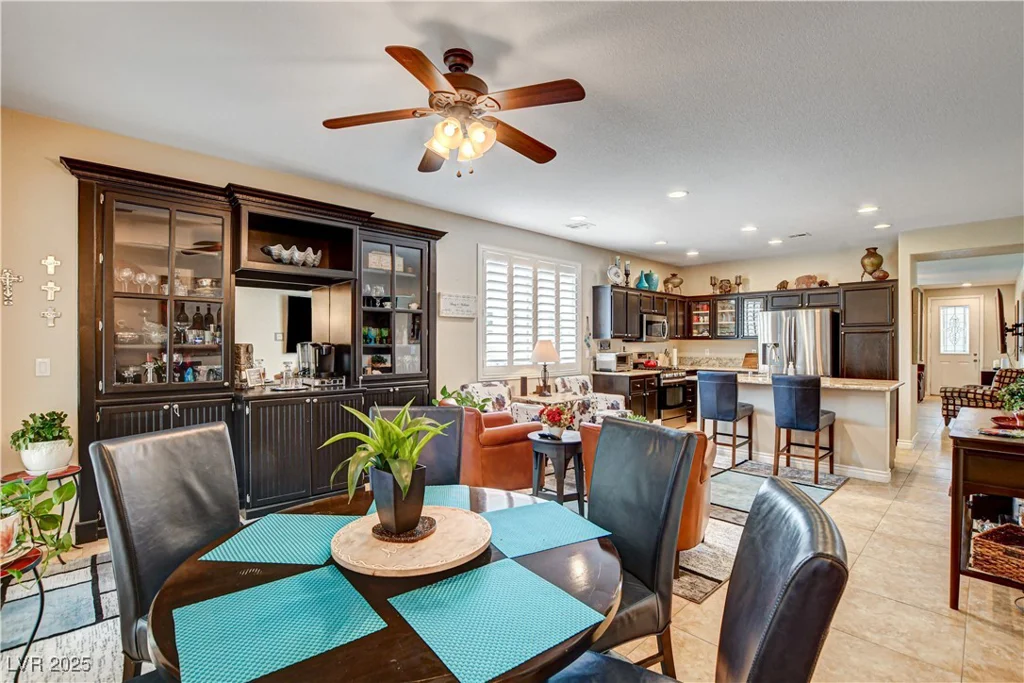 2958 Lapis Beach, Las Vegas, NV 89117