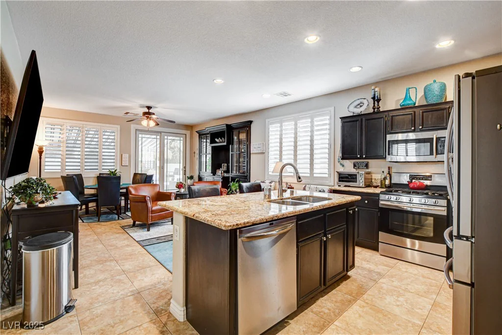 2958 Lapis Beach, Las Vegas, NV 89117