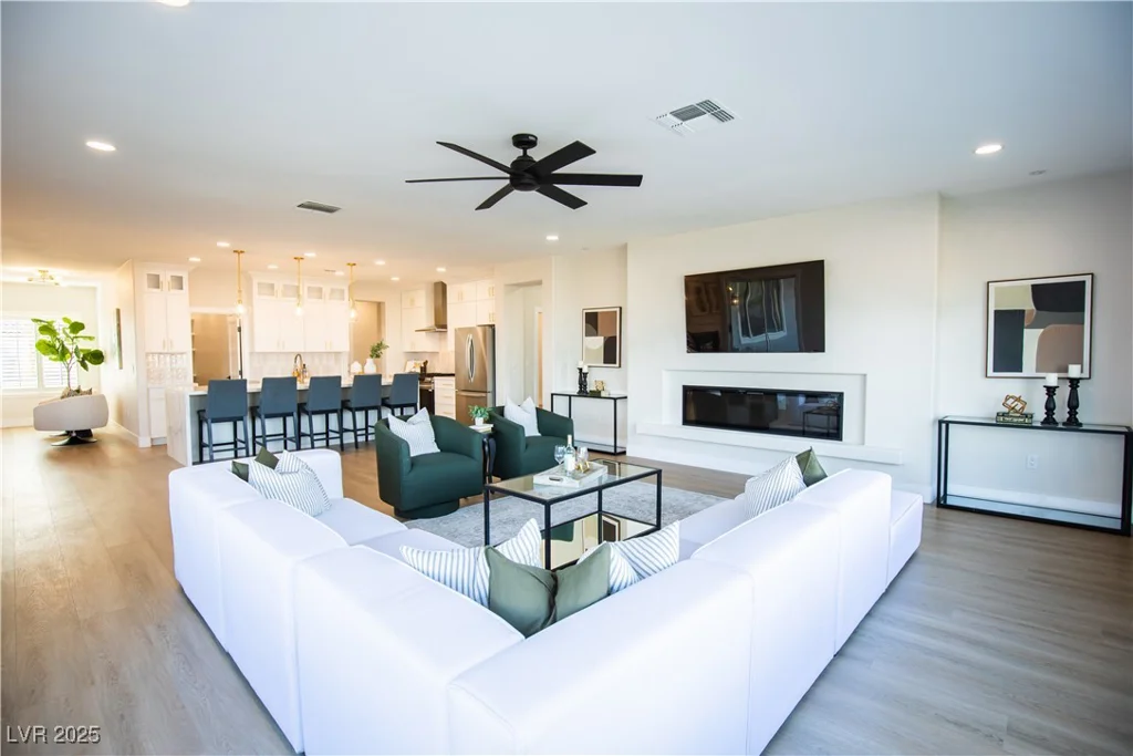 2099 Mountain City, Henderson, NV 89052