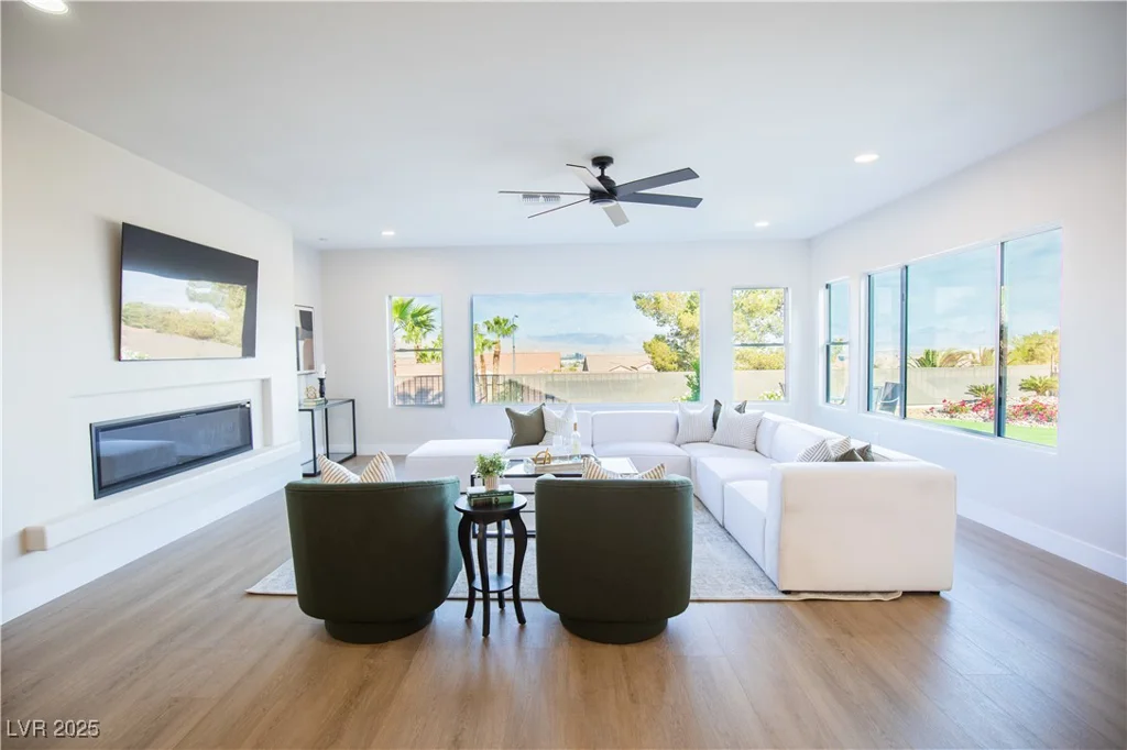 2099 Mountain City, Henderson, NV 89052