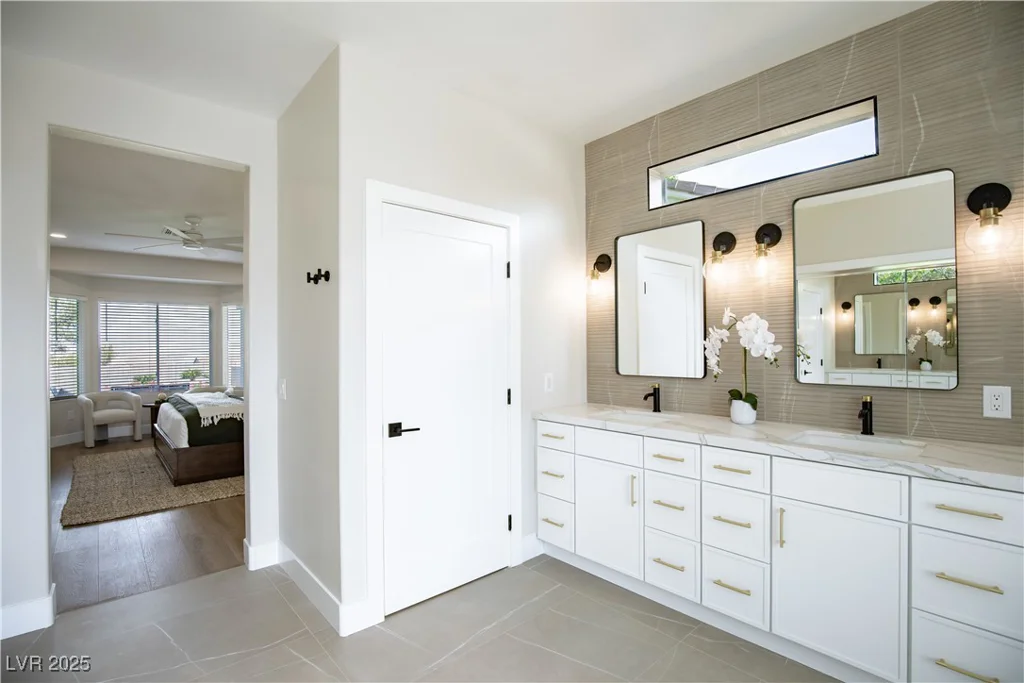 2099 Mountain City, Henderson, NV 89052