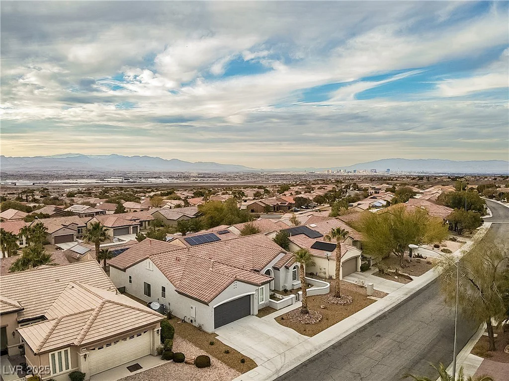 2099 Mountain City, Henderson, NV 89052