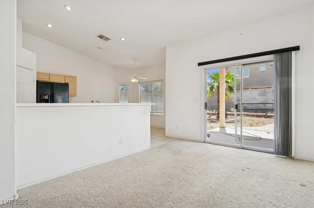 4323 Village Spring, Las Vegas, NV 89147