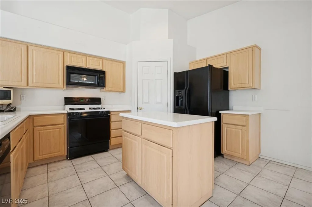 4323 Village Spring, Las Vegas, NV 89147